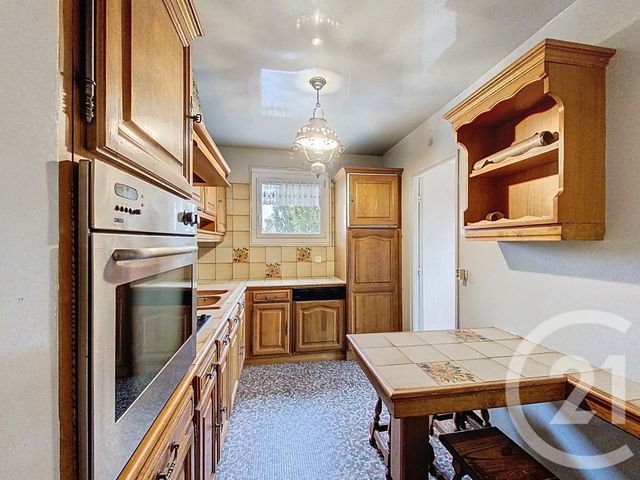 Appartement F5 à vendre - 5 pièces - 90.61 m2 - VILLEJUIF - 94 - ILE-DE-FRANCE - Century 21 K.B. Immobilier