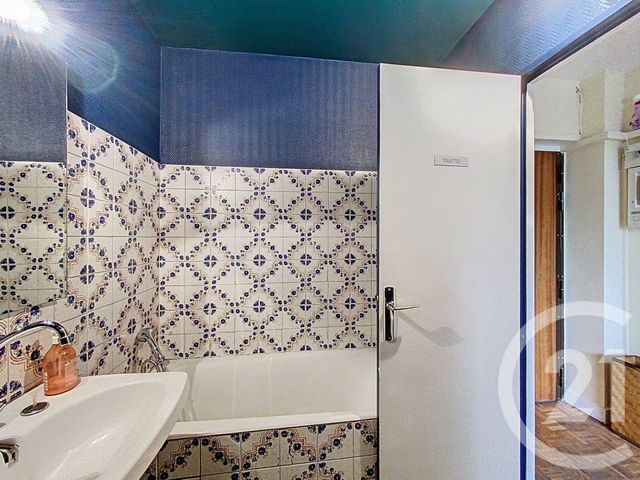 Appartement Studio à vendre - 1 pièce - 29.04 m2 - VILLEJUIF - 94 - ILE-DE-FRANCE - Century 21 K.B. Immobilier