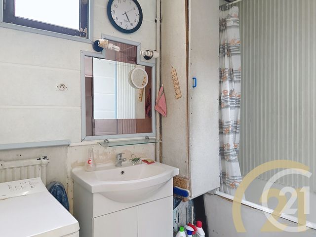 Appartement F5 à vendre - 5 pièces - 79.0 m2 - VILLEJUIF - 94 - ILE-DE-FRANCE - Century 21 K.B. Immobilier