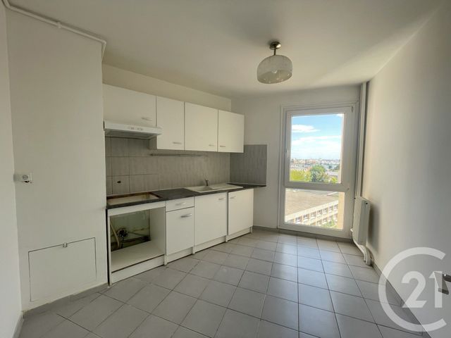 Appartement F3 à louer - 3 pièces - 65.66 m2 - VILLEJUIF - 94 - ILE-DE-FRANCE - Century 21 K.B. Immobilier