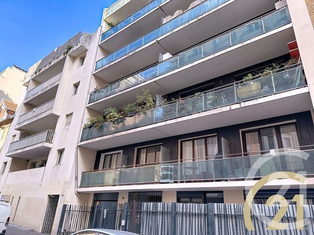 Appartement Studio à vendre - 1 pièce - 24.74 m2 - PARIS - 75020 - ILE-DE-FRANCE - Century 21 K.B. Immobilier