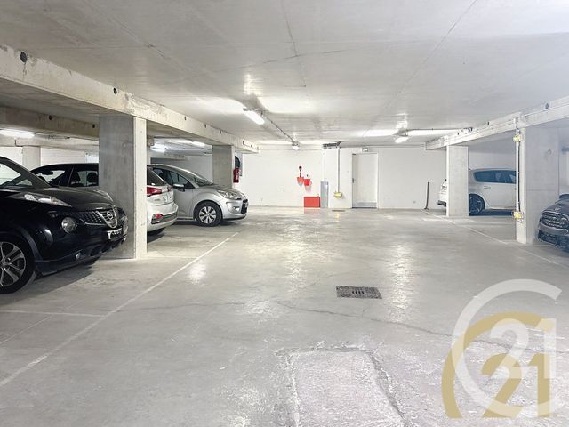 Afficher la photo en grand parking à vendre - 12.0 m2 - VILLEJUIF - 94 - ILE-DE-FRANCE - Century 21 K.B. Immobilier