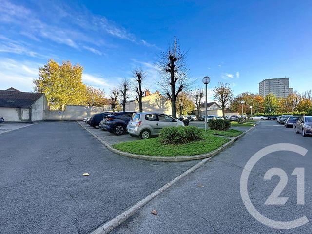 Appartement F3 à vendre - 3 pièces - 54.83 m2 - L HAY LES ROSES - 94 - ILE-DE-FRANCE - Century 21 K.B. Immobilier