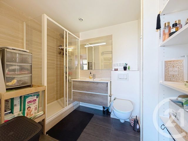 Appartement T5 à vendre - 5 pièces - 103.03 m2 - VILLEJUIF - 94 - ILE-DE-FRANCE - Century 21 K.B. Immobilier