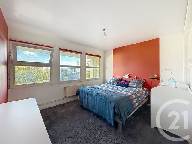 Appartement T5 à vendre - 5 pièces - 103.03 m2 - VILLEJUIF - 94 - ILE-DE-FRANCE - Century 21 K.B. Immobilier