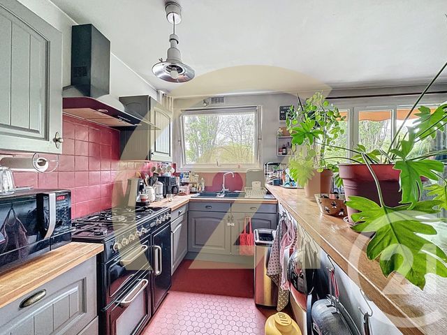 Afficher la photo en grand Appartement F2 à vendre - 2 pièces - 41.41 m2 - VILLEJUIF - 94 - ILE-DE-FRANCE - Century 21 K.B. Immobilier