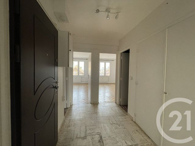 Appartement F3 à louer - 3 pièces - 58.24 m2 - VILLEJUIF - 94 - ILE-DE-FRANCE - Century 21 K.B. Immobilier