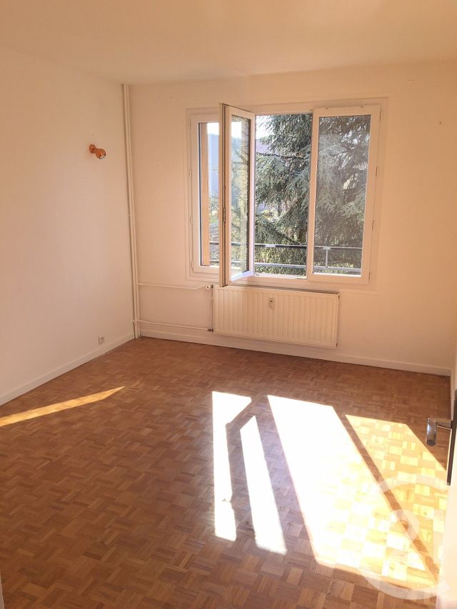 Appartement F3 à louer - 3 pièces - 58.24 m2 - VILLEJUIF - 94 - ILE-DE-FRANCE - Century 21 K.B. Immobilier