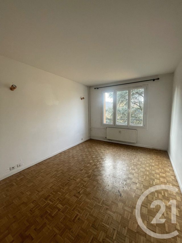 Appartement F3 à louer - 3 pièces - 58.24 m2 - VILLEJUIF - 94 - ILE-DE-FRANCE - Century 21 K.B. Immobilier