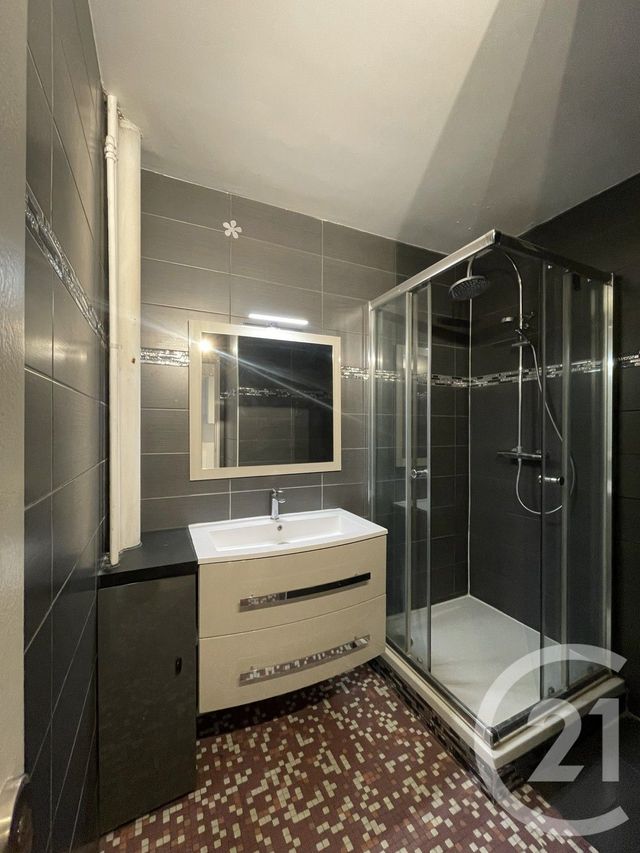 Appartement F3 à louer - 3 pièces - 58.24 m2 - VILLEJUIF - 94 - ILE-DE-FRANCE - Century 21 K.B. Immobilier