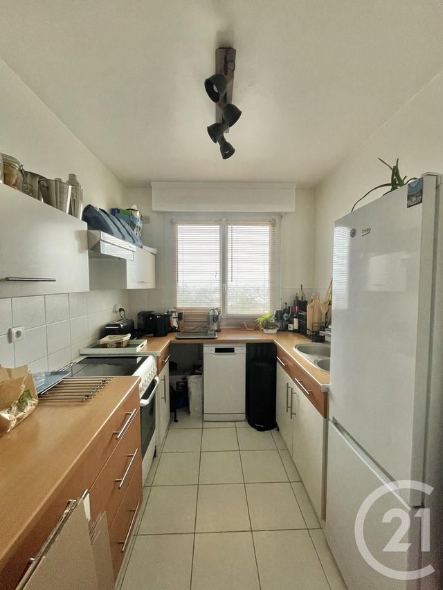 Appartement F2 à louer - 2 pièces - 42.96 m2 - VILLEJUIF - 94 - ILE-DE-FRANCE - Century 21 K.B. Immobilier