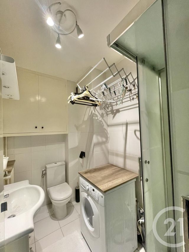 Appartement F2 à louer - 2 pièces - 42.96 m2 - VILLEJUIF - 94 - ILE-DE-FRANCE - Century 21 K.B. Immobilier