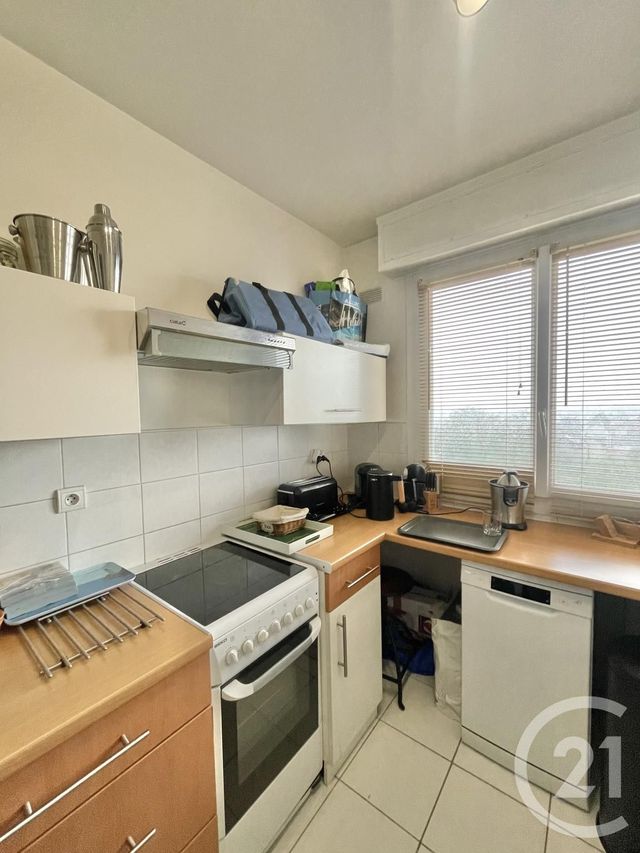 Appartement F2 à louer - 2 pièces - 42.96 m2 - VILLEJUIF - 94 - ILE-DE-FRANCE - Century 21 K.B. Immobilier