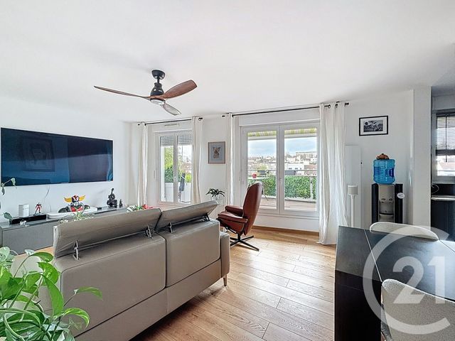 Appartement T2 à vendre - 2 pièces - 47.6 m2 - VILLEJUIF - 94 - ILE-DE-FRANCE - Century 21 K.B. Immobilier