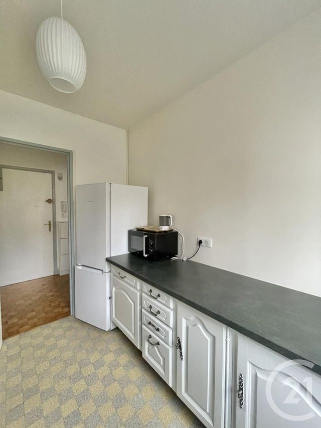 Appartement F2 à louer - 2 pièces - 43.04 m2 - VILLEJUIF - 94 - ILE-DE-FRANCE - Century 21 K.B. Immobilier