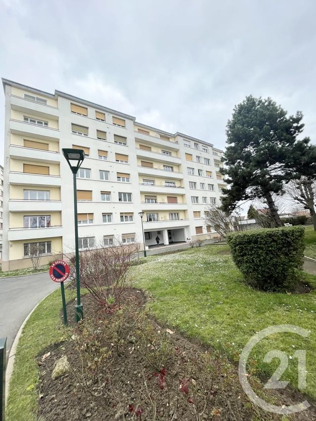 Appartement F2 à louer - 2 pièces - 43.04 m2 - VILLEJUIF - 94 - ILE-DE-FRANCE - Century 21 K.B. Immobilier