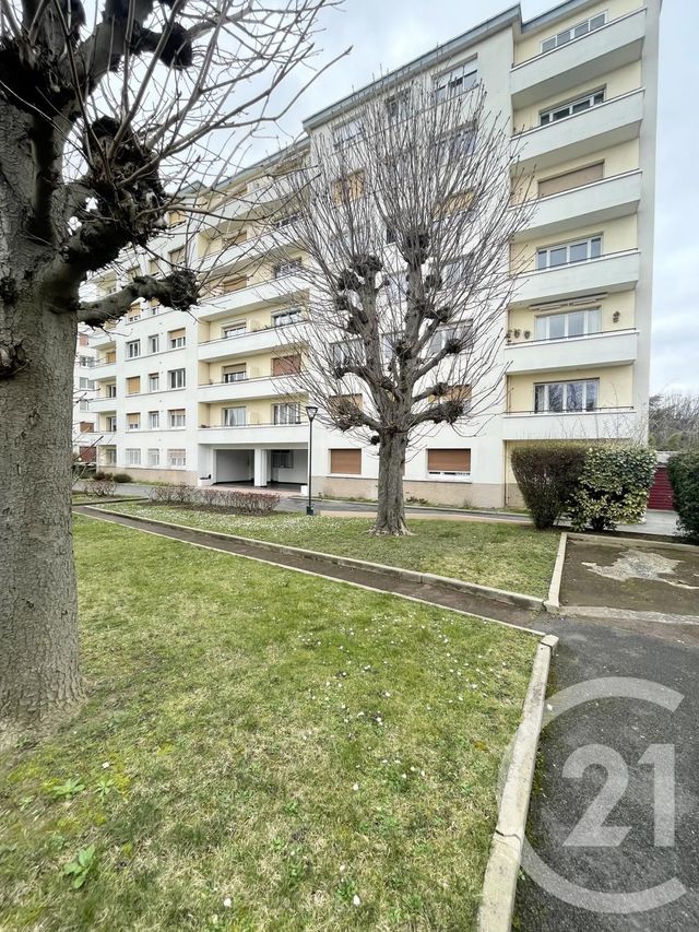 Appartement F2 à louer - 2 pièces - 43.04 m2 - VILLEJUIF - 94 - ILE-DE-FRANCE - Century 21 K.B. Immobilier