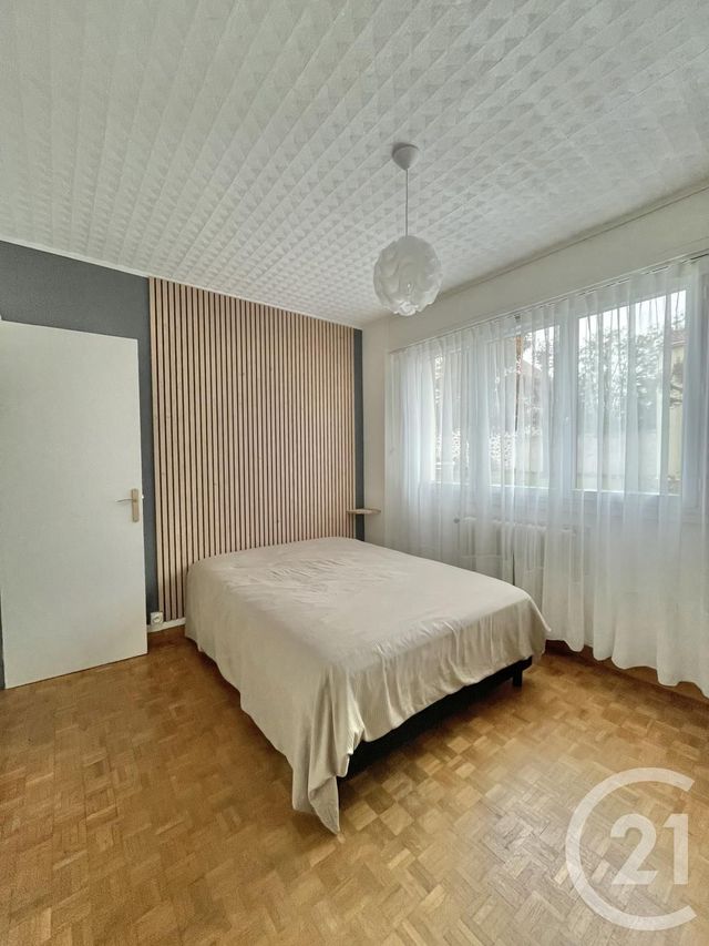 Appartement F2 à louer - 2 pièces - 43.04 m2 - VILLEJUIF - 94 - ILE-DE-FRANCE - Century 21 K.B. Immobilier