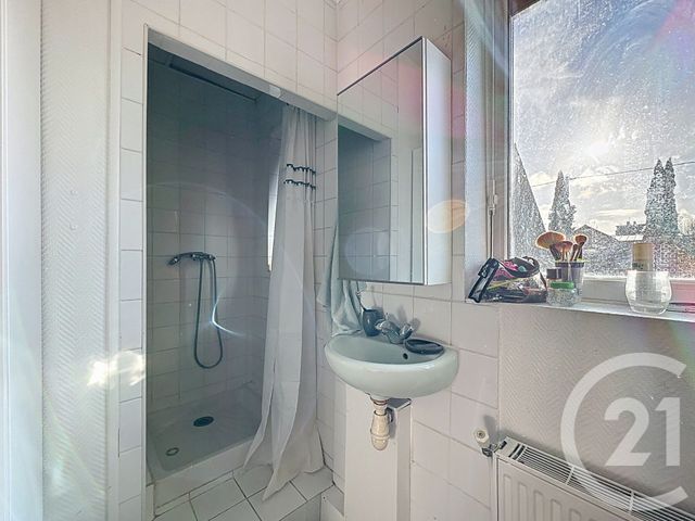 maison à vendre - 6 pièces - 118.04 m2 - VILLEJUIF - 94 - ILE-DE-FRANCE - Century 21 K.B. Immobilier