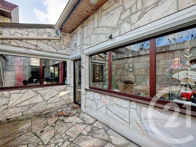 maison à vendre - 6 pièces - 118.04 m2 - VILLEJUIF - 94 - ILE-DE-FRANCE - Century 21 K.B. Immobilier
