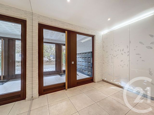 Appartement F2 à vendre - 2 pièces - 43.04 m2 - VITRY SUR SEINE - 94 - ILE-DE-FRANCE - Century 21 K.B. Immobilier