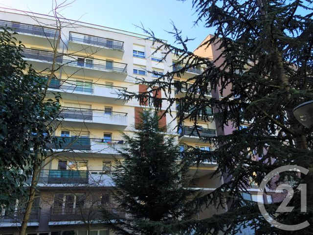 Appartement F2 à louer - 2 pièces - 42.17 m2 - VILLEJUIF - 94 - ILE-DE-FRANCE - Century 21 K.B. Immobilier