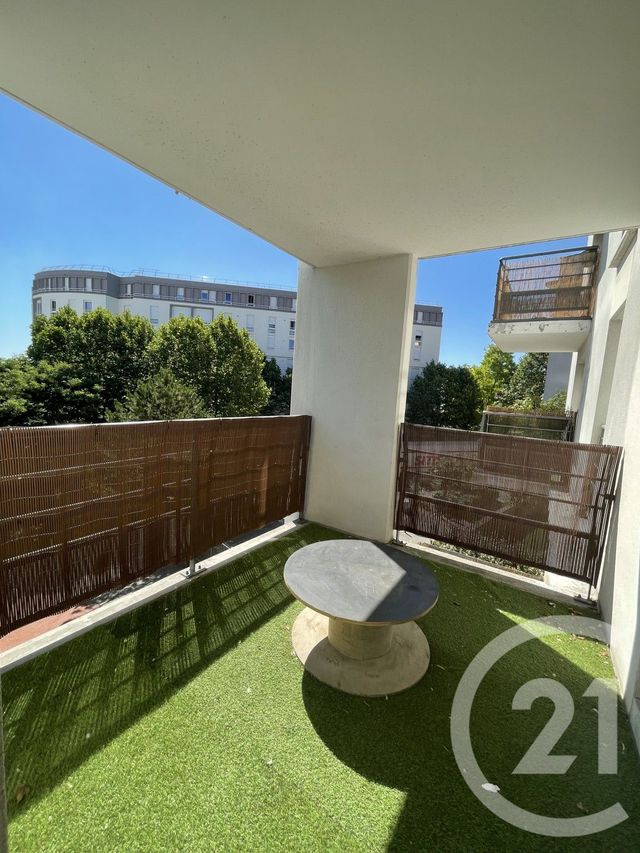 Appartement F2 à louer - 2 pièces - 42.17 m2 - VILLEJUIF - 94 - ILE-DE-FRANCE - Century 21 K.B. Immobilier