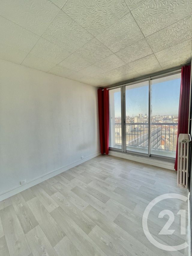 Appartement F4 à louer - 4 pièces - 86.9 m2 - VILLEJUIF - 94 - ILE-DE-FRANCE - Century 21 K.B. Immobilier