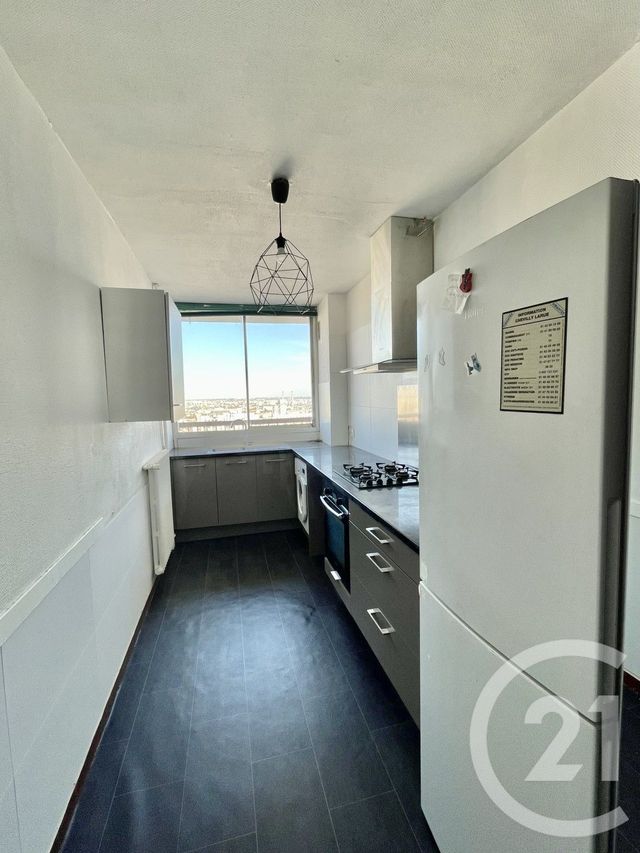 Appartement F4 à louer - 4 pièces - 86.9 m2 - VILLEJUIF - 94 - ILE-DE-FRANCE - Century 21 K.B. Immobilier