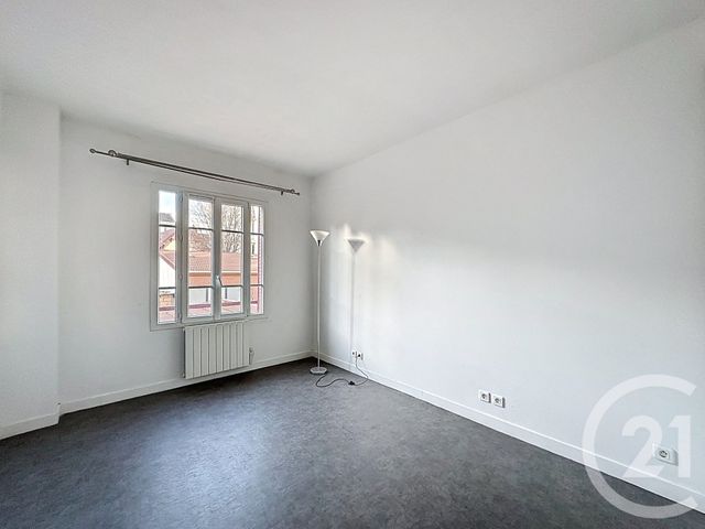 Appartement F4 à vendre - 4 pièces - 68.77 m2 - VILLEJUIF - 94 - ILE-DE-FRANCE - Century 21 K.B. Immobilier