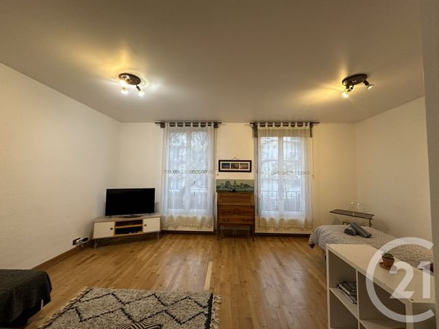 Appartement F2 à louer - 2 pièces - 42.31 m2 - CACHAN - 94 - ILE-DE-FRANCE - Century 21 K.B. Immobilier