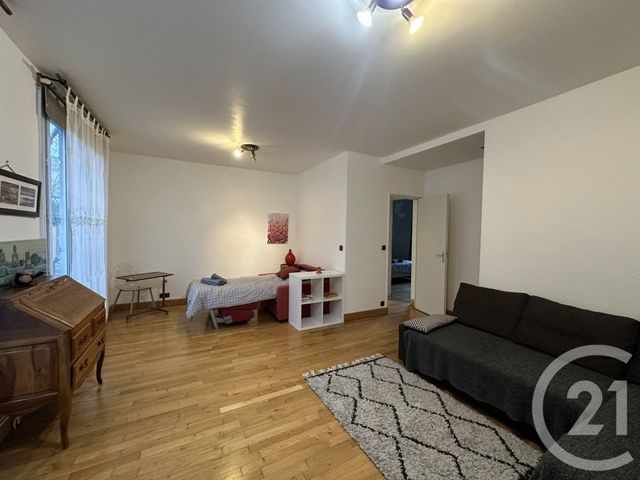 Appartement F2 à louer - 2 pièces - 42.31 m2 - CACHAN - 94 - ILE-DE-FRANCE - Century 21 K.B. Immobilier