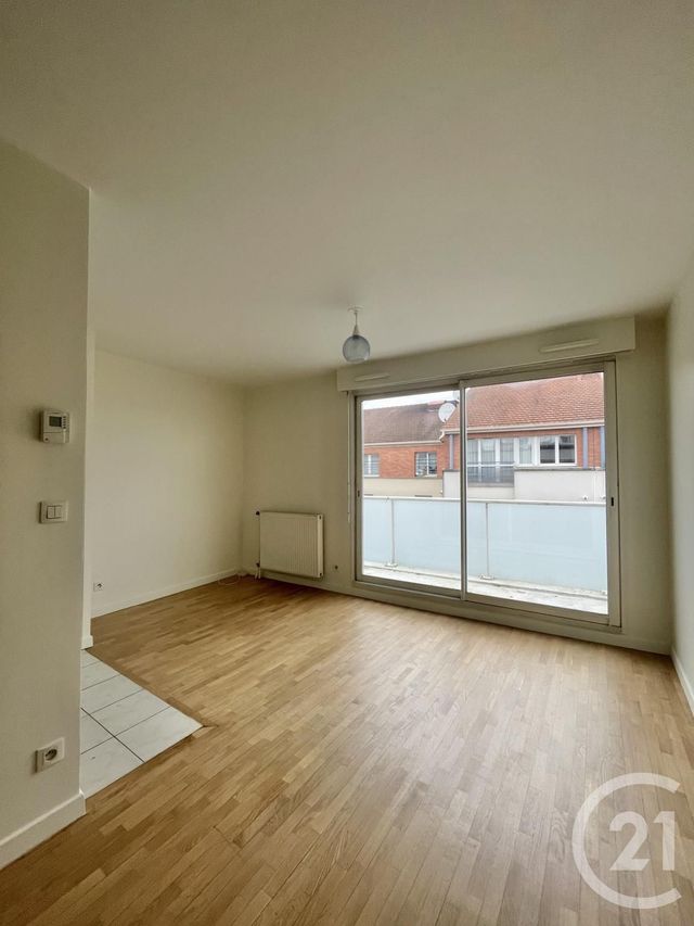 Appartement F1 à louer - 1 pièce - 22.83 m2 - VILLEJUIF - 94 - ILE-DE-FRANCE - Century 21 K.B. Immobilier