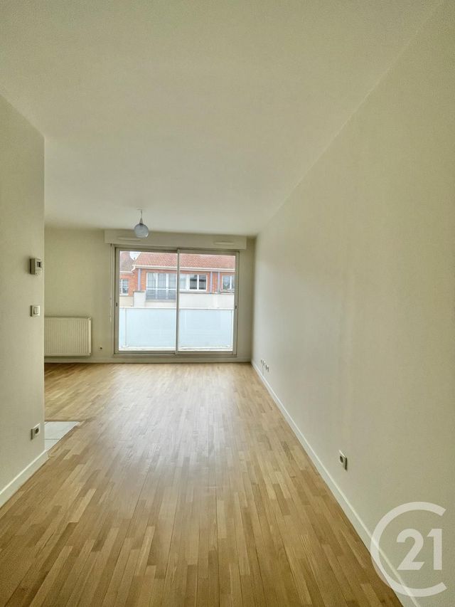 Appartement F1 à louer - 1 pièce - 22.83 m2 - VILLEJUIF - 94 - ILE-DE-FRANCE - Century 21 K.B. Immobilier