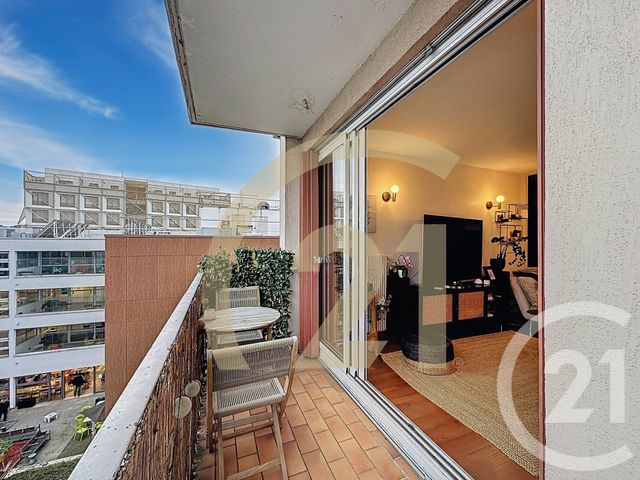 Appartement F3 à vendre - 3 pièces - 60.76 m2 - VILLEJUIF - 94 - ILE-DE-FRANCE - Century 21 K.B. Immobilier