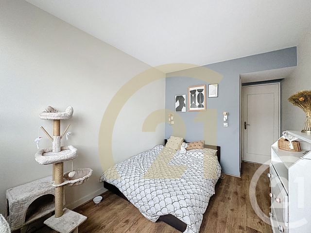 Appartement F3 à vendre - 3 pièces - 60.76 m2 - VILLEJUIF - 94 - ILE-DE-FRANCE - Century 21 K.B. Immobilier