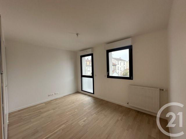 Appartement Studio à louer - 1 pièce - 24.0 m2 - VILLEJUIF - 94 - ILE-DE-FRANCE - Century 21 K.B. Immobilier
