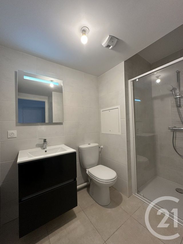 Appartement Studio à louer - 1 pièce - 24.0 m2 - VILLEJUIF - 94 - ILE-DE-FRANCE - Century 21 K.B. Immobilier