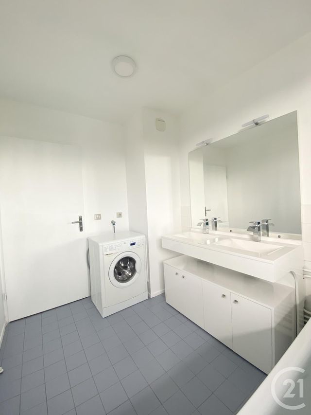 Appartement F4 à louer - 4 pièces - 75.78 m2 - VILLEJUIF - 94 - ILE-DE-FRANCE - Century 21 K.B. Immobilier