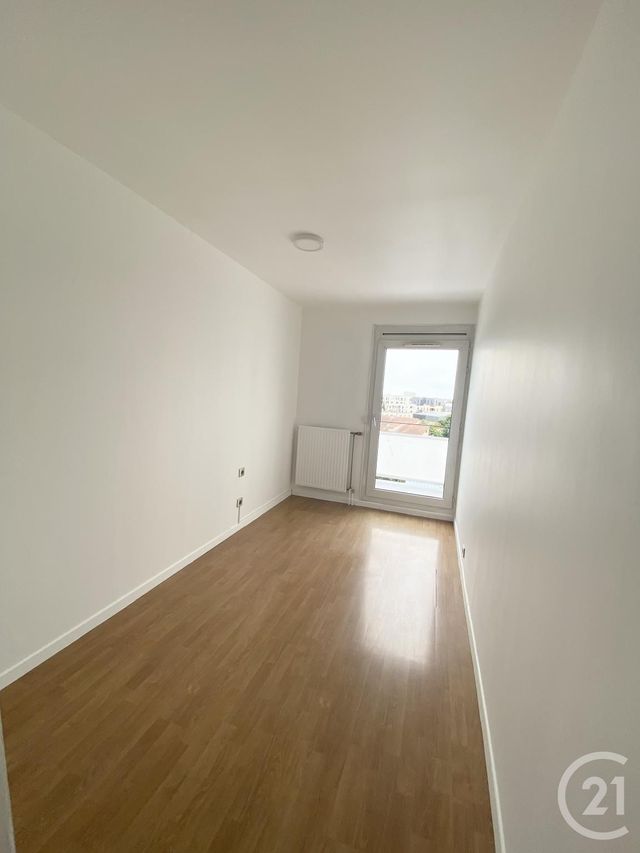 Appartement F4 à louer - 4 pièces - 75.78 m2 - VILLEJUIF - 94 - ILE-DE-FRANCE - Century 21 K.B. Immobilier
