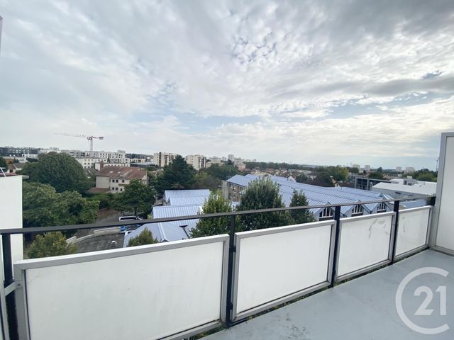 Appartement F4 à louer - 4 pièces - 75.78 m2 - VILLEJUIF - 94 - ILE-DE-FRANCE - Century 21 K.B. Immobilier
