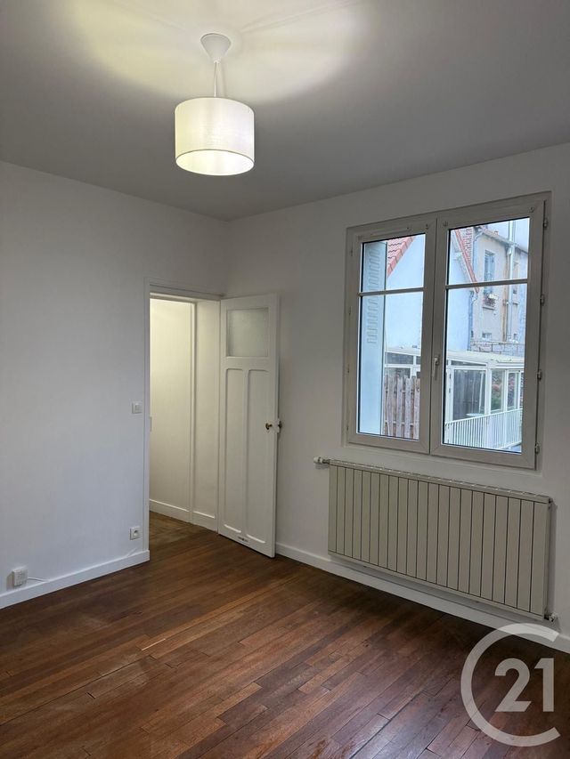 Appartement Studio à louer VILLEJUIF