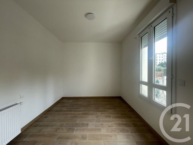 maison à louer - 3 pièces - 69.47 m2 - VILLEJUIF - 94 - ILE-DE-FRANCE - Century 21 K.B. Immobilier