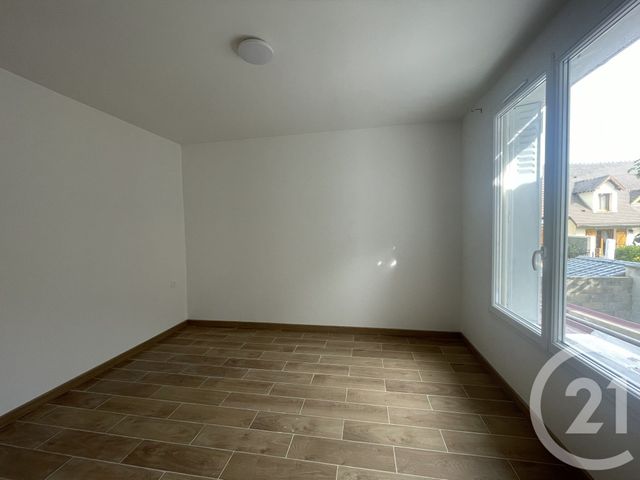 maison à louer - 3 pièces - 69.47 m2 - VILLEJUIF - 94 - ILE-DE-FRANCE - Century 21 K.B. Immobilier