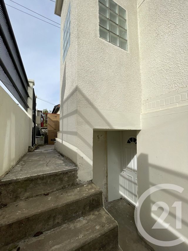 maison à louer - 3 pièces - 69.47 m2 - VILLEJUIF - 94 - ILE-DE-FRANCE - Century 21 K.B. Immobilier