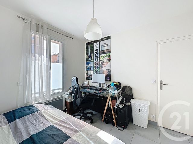 Appartement à vendre - 2 pièces - 25.62 m2 - VILLEJUIF - 94 - ILE-DE-FRANCE - Century 21 K.B. Immobilier