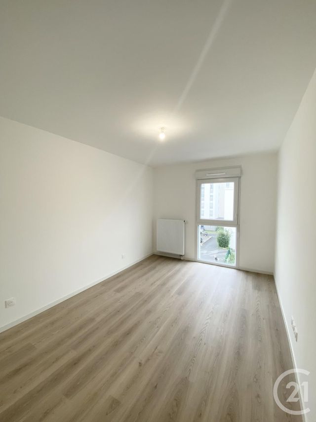 Appartement F3 à louer - 3 pièces - 66.5 m2 - VILLEJUIF - 94 - ILE-DE-FRANCE - Century 21 K.B. Immobilier