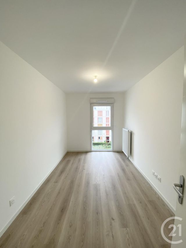 Appartement F3 à louer - 3 pièces - 66.5 m2 - VILLEJUIF - 94 - ILE-DE-FRANCE - Century 21 K.B. Immobilier