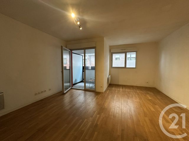 Appartement F2 à louer - 2 pièces - 49.51 m2 - VILLEJUIF - 94 - ILE-DE-FRANCE - Century 21 K.B. Immobilier