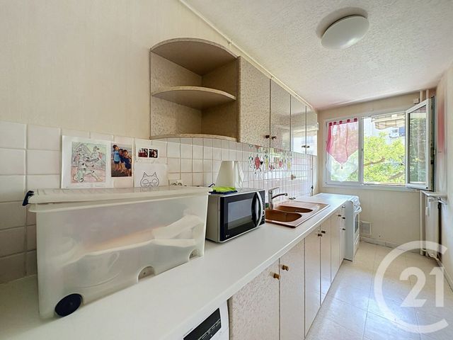 Appartement F1 à vendre - 1 pièce - 33.81 m2 - VILLEJUIF - 94 - ILE-DE-FRANCE - Century 21 K.B. Immobilier